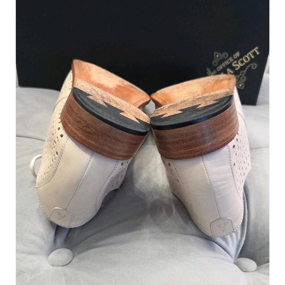 The Office of Angela Scott Ms Gabrielle Perforated Bicolor Womens Shoes 42 11 - Picture 9 of 16